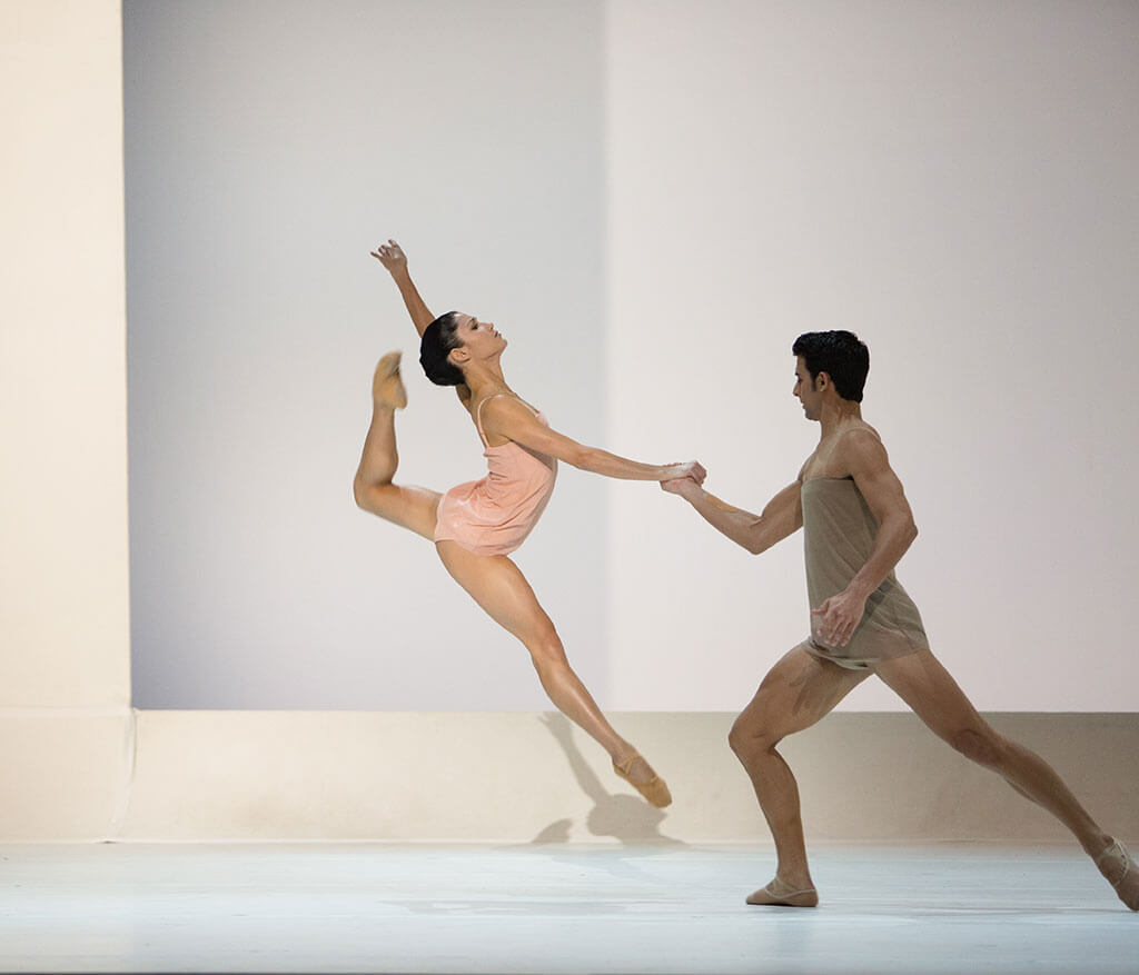 Mayara Pineiro and Arian Molina Soca in Chroma | Photo: Alexander Iziliaev